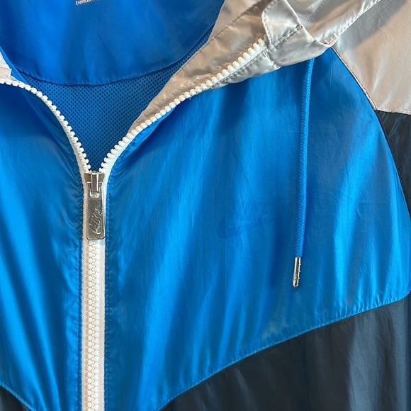 Nike Men's Windrunner Hooded Lightweight Track Sportswear Nylon Jacket L - Picture 9 of 12